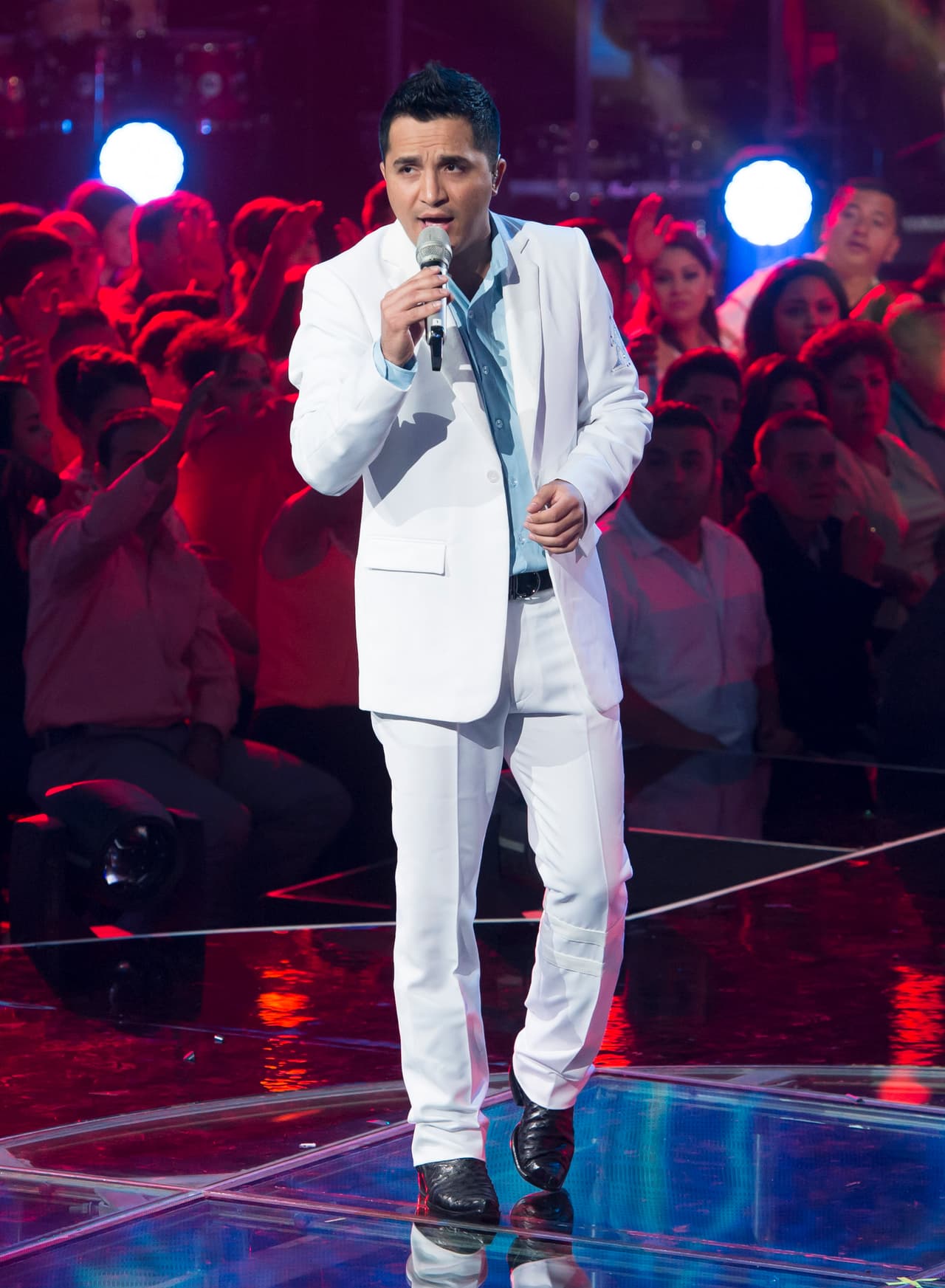 Después de 10 semanas de duro trabajo, la familia Barraza se corona como ganadora de Me Pongo de Pie, Paty Cantú y los Cervantes obtuvieron el segundo lugar, y Río Roma y los García el tercero, aunque estos últimos no quedaron conformes. Entre los invitados especiales estuvieron la Banda MS y La Arrolladora Banda El Limón.