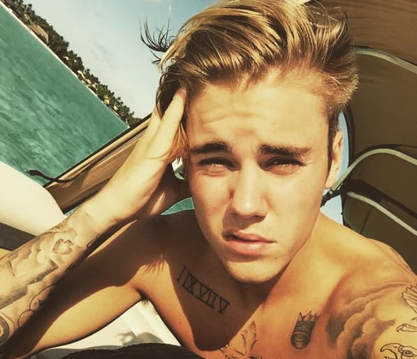 El conductor del otro vehículo, el cantante Khalil, quien también fue detenido, conducía un Ferrari. Ambos vehículos fueron remolcados.