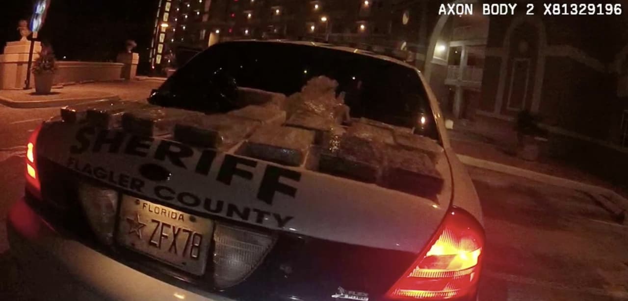 15 kilos de cocaína valorados en $500,000 llegaron a la orilla de una playa en Florida