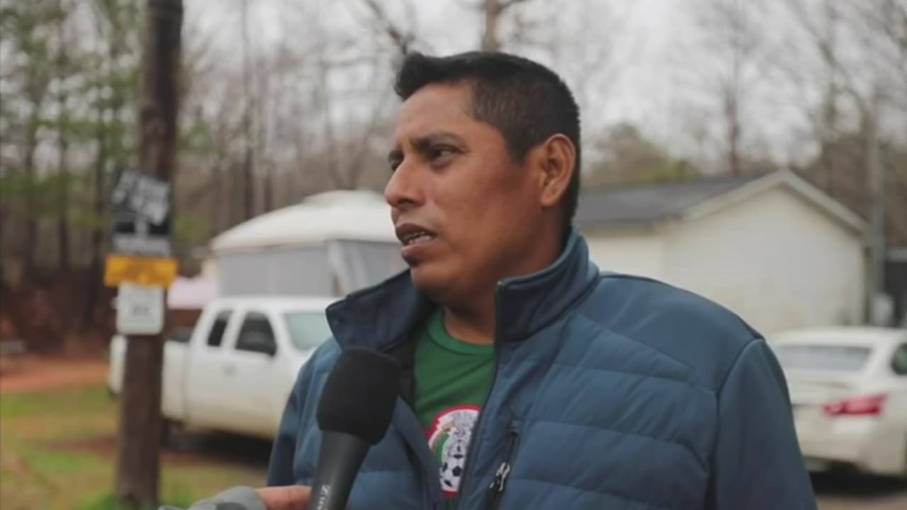 Mario González estaba acompañando a su esposa Delaina, de 33 años, cuando Robert Aaron Long entró al spa y comenzó a disparar. Delaina Ashley Yaun fue una de las víctimas y Mario pide justicia para ella.