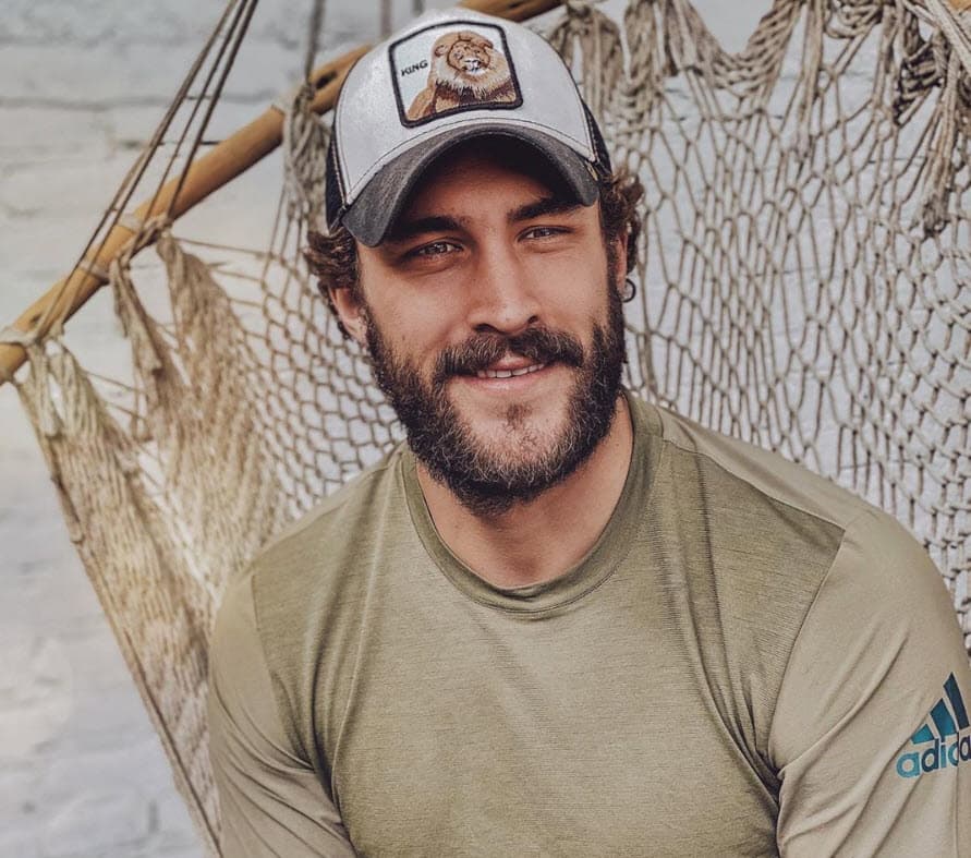 Aunque el actor ha negado públicamente los hechos, dentro de la producción se consideró dejarlo fuera.