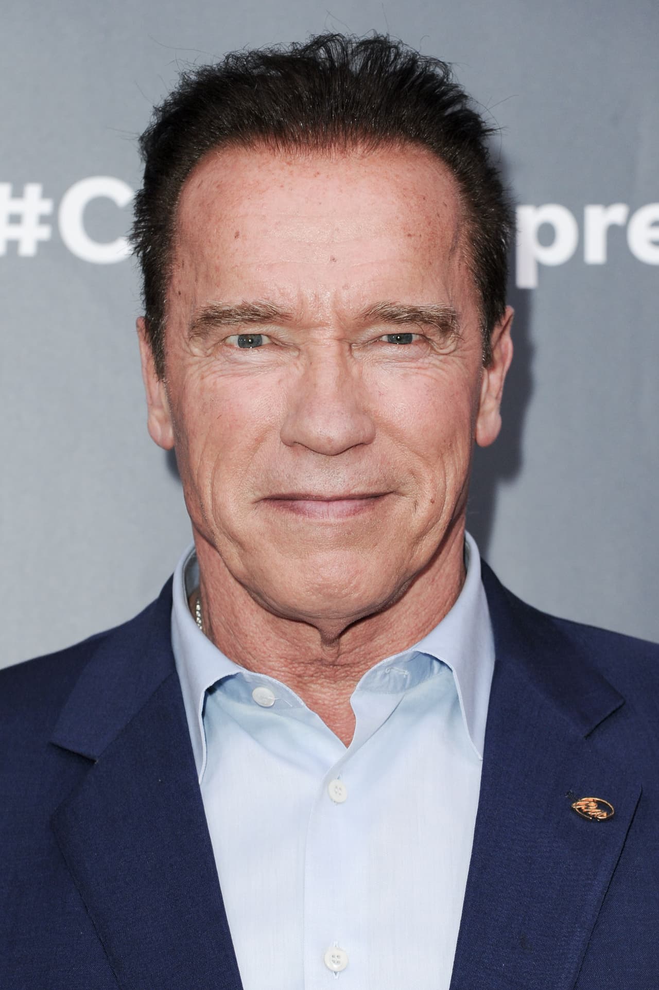 Arnold Schwarzenegger, IQ 135