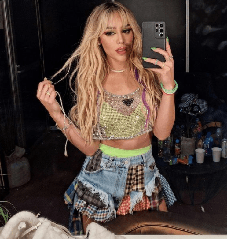 Con más de un año de estar representando su personaje de 'Atrévete a soñar', Danna Paola reveló que comenzó una etapa de rebeldía. "Era rebeldía de adolescente, 
<b>me volví muy insoportable</b>, yo no me soportaba a mí tampoco", recordó.