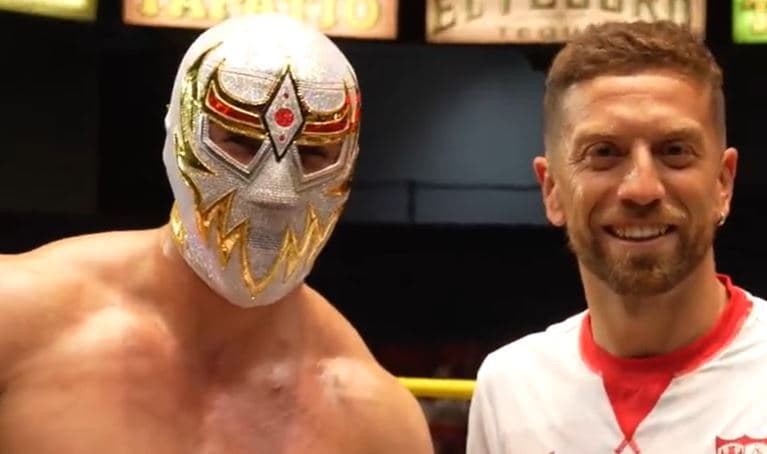 Sevilla con 'Papu' Gómez y Lucas Ocampos, 'estelares' en Lucha Libre del CMLL