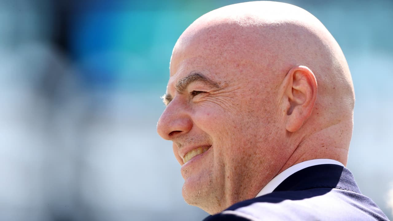 La FIFA colabora en la evacuación de refugiados de Afganistán