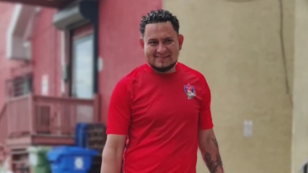 Familia hispana exige justicia a un mes del asesinato de un entrenador de futbol en Baltimore