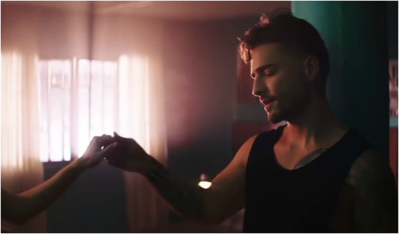 El director fue Jessy Terrero y puedes
<a href="https://www.youtube.com/watch?v=2BE4X3bYpxY">verlo en la plataforma Youtube</a>.
<br>