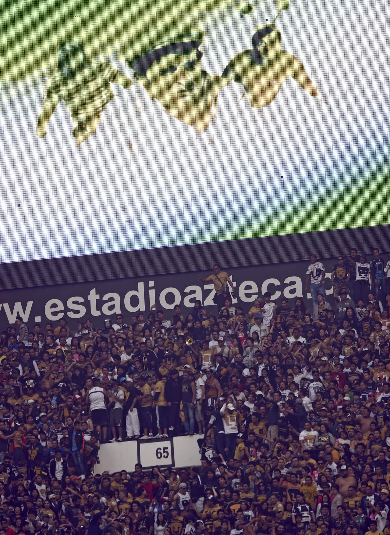 Fue tal su popularidad que incluso en el Estadio Azteca se le rindió homenaje a su personaje y al resto que hizo famosos a nivel mundial en la pantalla chica.