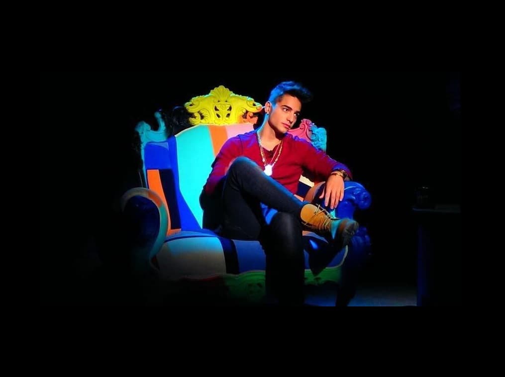 Aunque seguro pudo haber sido un buen futbolista, Maluma no se equivocó en perseguir su sueño con la música.