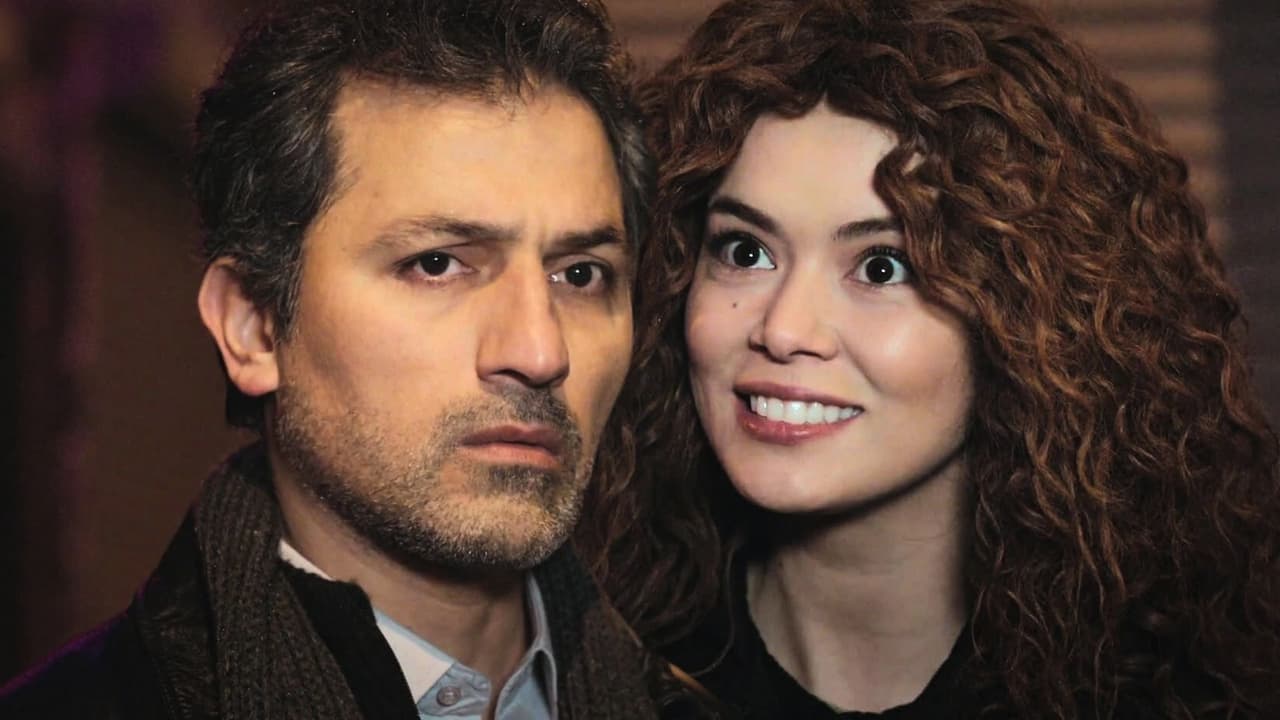 Şirin le confiesa a Arif que asesinó a Sarp