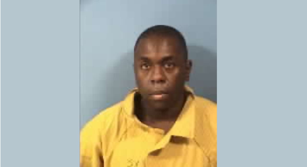 Acusan a entrenador de gimnasia de pornografía infantil en Du Page