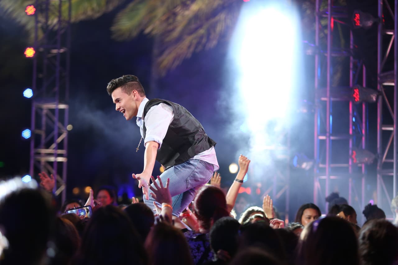 José López es un chico que sabe valerse por sí solo. Y en la audición, brilló como estrella. Acompañado de un rosario que le regaló su madre, la buena suerte estuvo con él todo el tiempo.