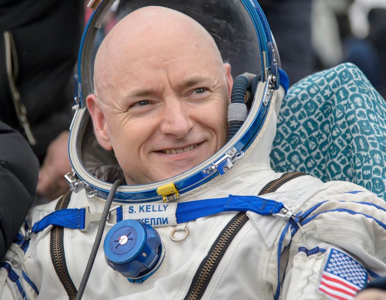 El astronauta Scott Kelly se retira de la NASA en abril