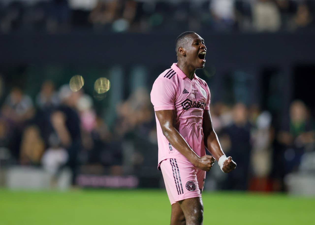 <b>KAMAL MILLER - Defensor</b>
<br>Miller llegó en abril a Inter Miami CF, procedente de CF Montréal, luego de representar en el Mundial de 2022 a Canadá. El defensor zurdo de 26 años ya fue convocado al MLS All-Star Game y se aproxima a su centésimo partido en la MLS.