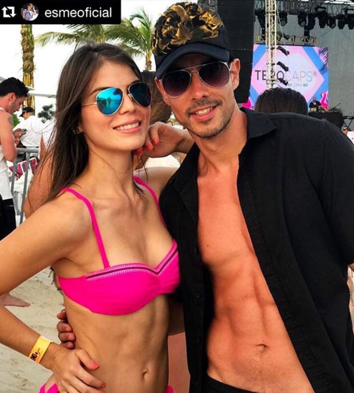 El domingo 24 de noviembre los dos actores,
<b><a href="https://www.univision.com/famosos/esmeralda-ugalde-y-vanessa-arias-narran-el-secuestro-de-alejandro-sandi-y-tienen-fe-en-que-aparezca-video" target="_blank"> junto con Esmeralda Ugalde</a></b> (con Sandí en la foto), hermana de Ana Bárbara, visitaron el volcán Nevado de Toluca. En las faldas del lugar, fueron interceptados por un grupo de hombres armados, quienes lo bajaron del vehículo propiedad de Vanessa Arias. A las actrices las dejaron en libertad tras el asalto. 
<br>