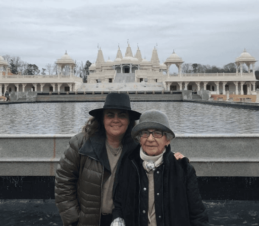 Nuestra gerente de mercadeo y promociones, Laura Lane, describió a su mamá como una inspiración, un modelo a seguir. 
<br>