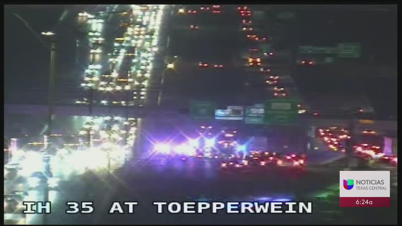 Cierran parte de la Interestatal 35, cerca de Toepperwein, tras accidente vehicular 