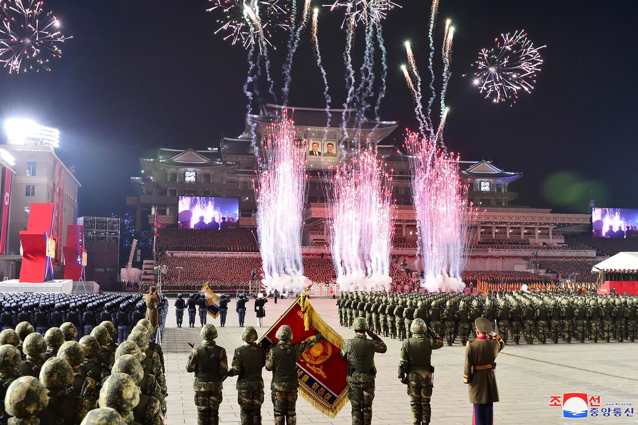 El evento se celebró en la plaza Kim Il-sung, abuelo de Kim Jong Un y fundador de Corea del Norte.