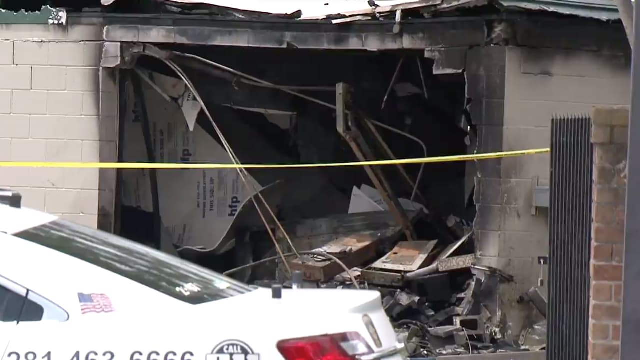 El piloto fue identificado por el Departamento de Seguridad Pública de Texas (TxDPS), como Noshir Medhora, 69 años.