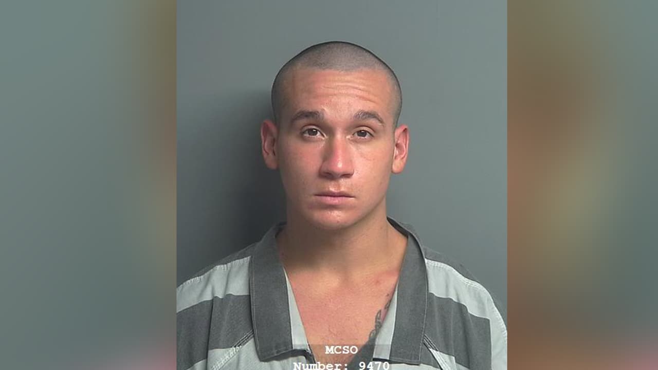 Samuel John Guidry, enfrenta cargos por agresión a un familiar.