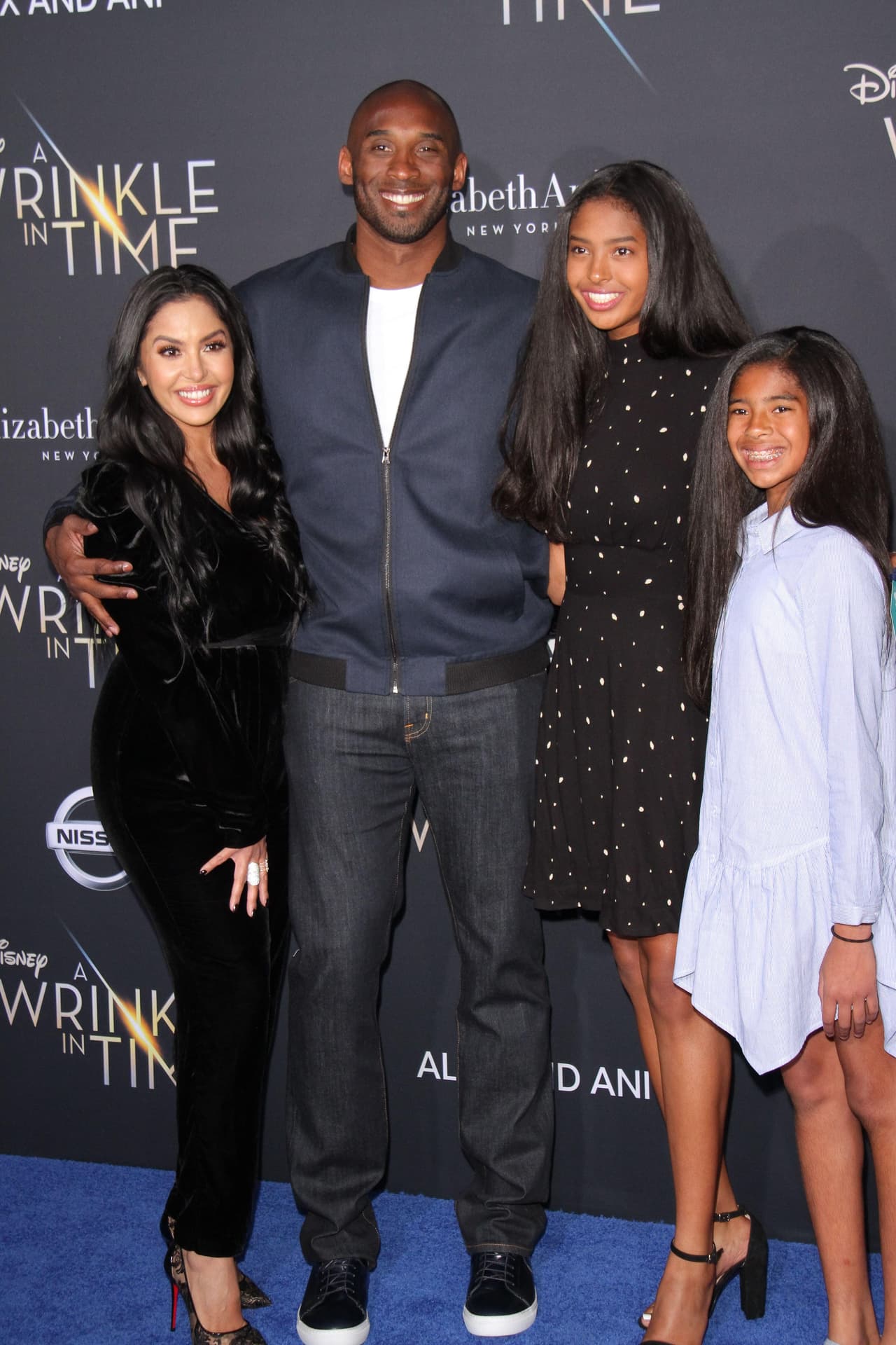 Sofía Urbieta estuvo casada con Stephen Laine, quien en realidad era el padrastro de Vanessa.
<br>