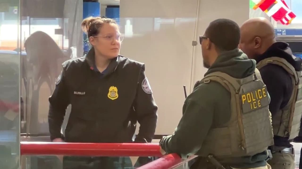 ICE en O’Hare: qué significa el despliegue de agentes y qué deben saber los viajeros en Chicago