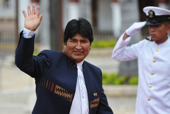 MAYO DE 2012- A través de un decreto del presidente Evo Morales, se determinó nacional las acciones de la empresa Transportadora de Electricidad (TDE), filial del Grupo Red Eléctrica de España.