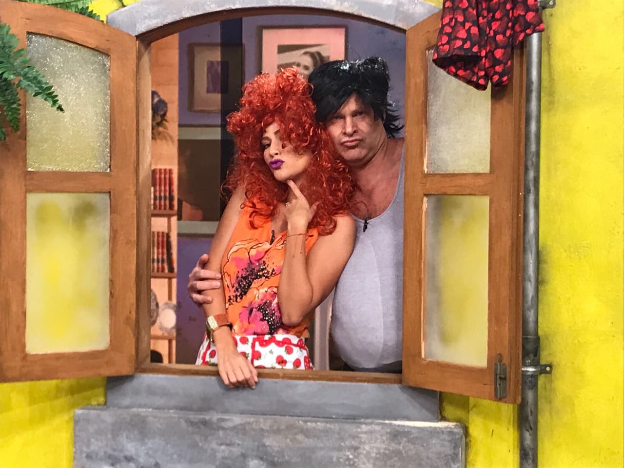 Amor, confesiones y bromas de todos colores se dan entre los vecinos del Barrio Chinche.