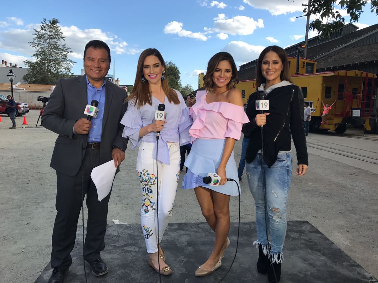 Con nuestros compañeros de la cadena local de Univision en Sacramento.
