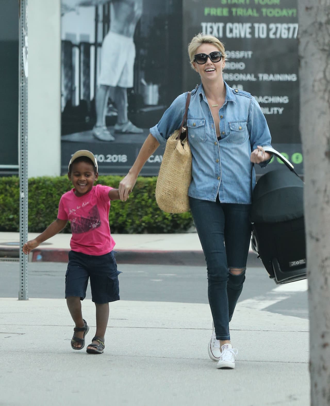 Junto a sus hijos se le ve de lo más feliz. Jackson está enorme y bellísimo.