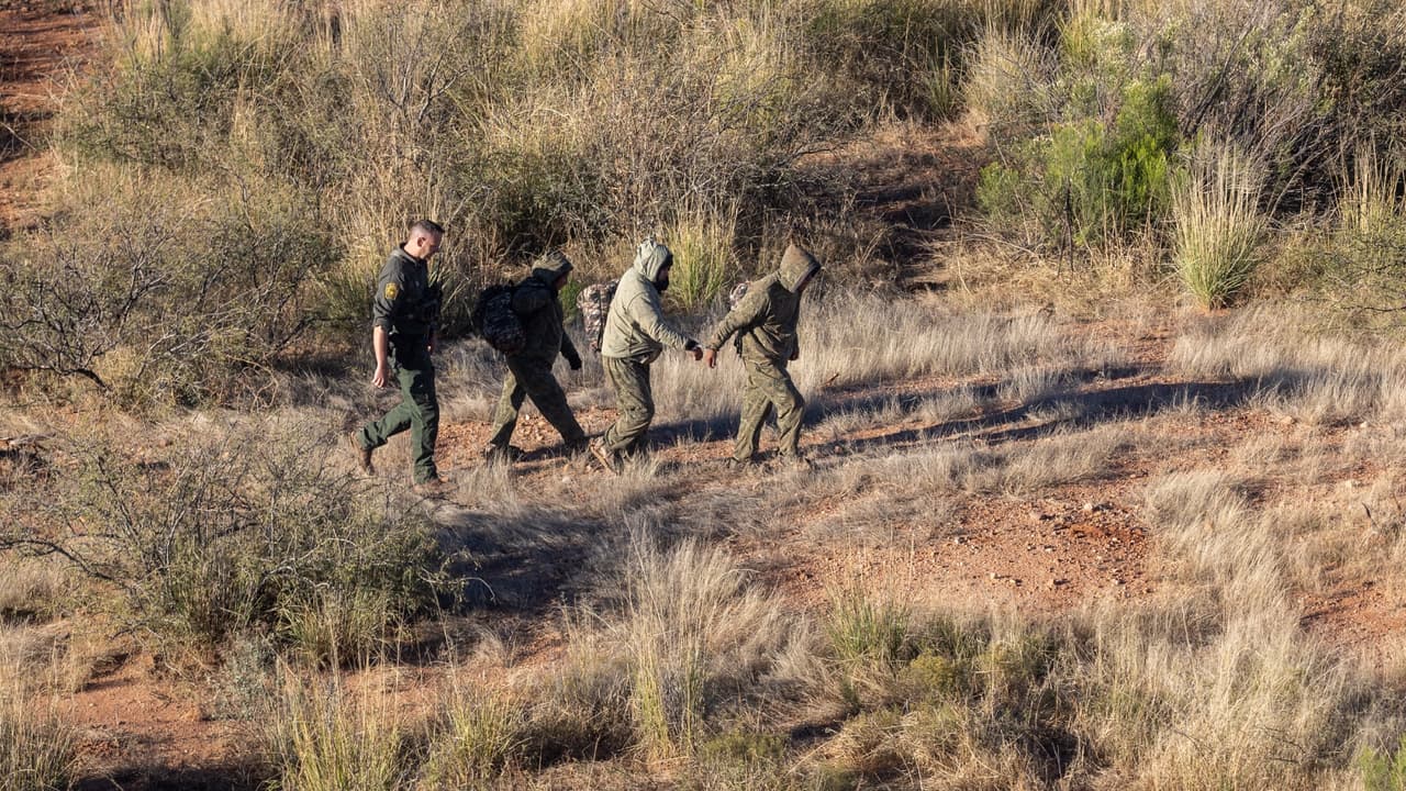 Guatemalteco de 23 años recibe cargos por golpear a un agente de la Patrulla Fronteriza