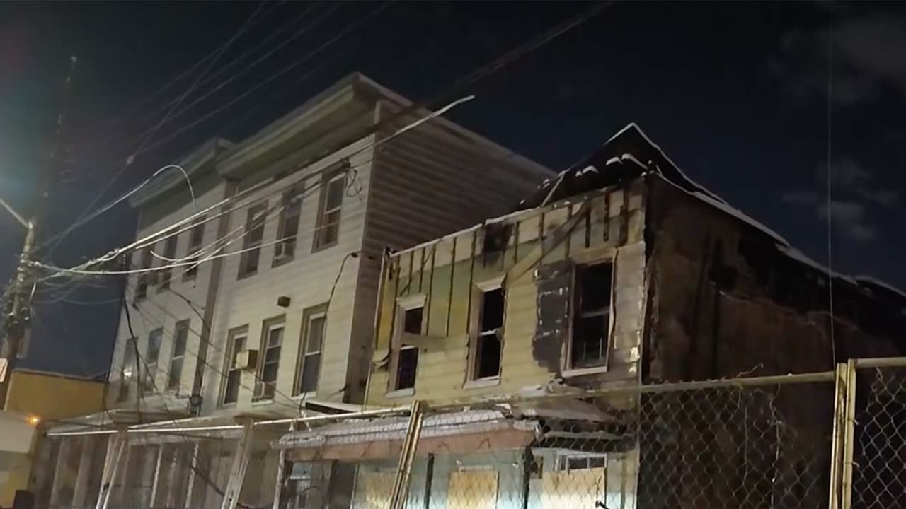Comunidad de Yonkers se moviliza tras incendio que dejó decenas de familias sin hogar