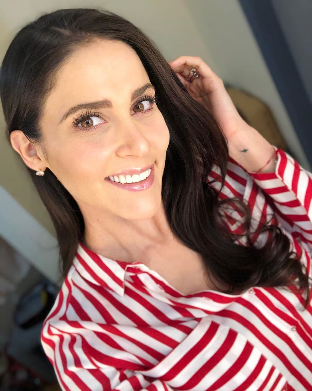 En 2017, Eva probró de nuevo su talento en 'Mi adorable maldición' y 'El vuelo de la victoria', donde volvió a interpretar a la villana de la historia.