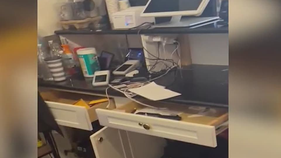 Cierran caso de robo reportado al 3-1-1, mientras negocio colombiano sufre pérdidas 