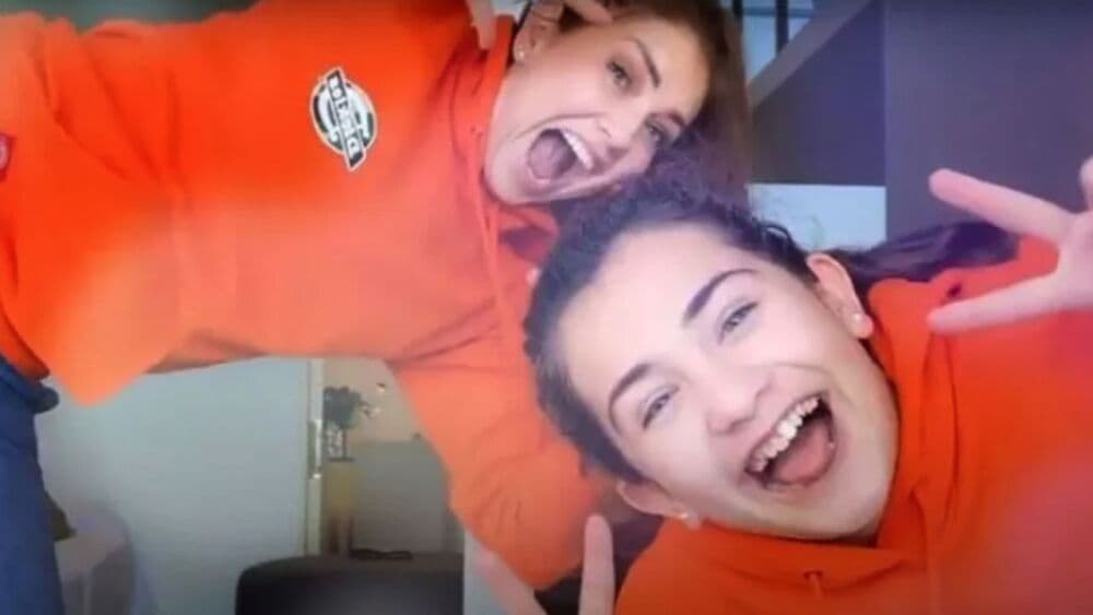 Thalía aparece con su hija Sabrina Sakaë en TikTok