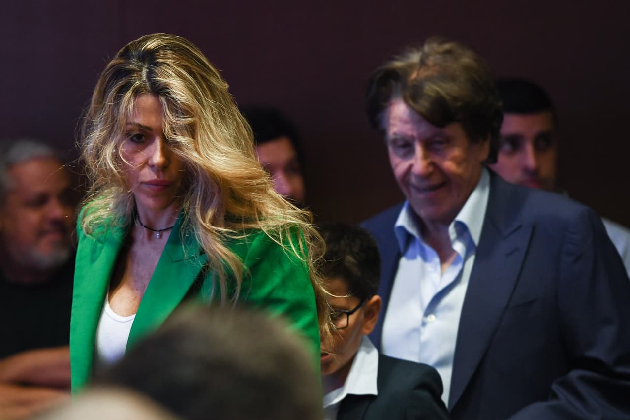 Sin embargo, no es gratis que el nombre de Pini Zahavi aparezca en documentos de Football Leaks, pues cuando ayudó al negocio de Carlos Tévez y Javier Mascherano con West Ham el club resultó multado y él, limpio.