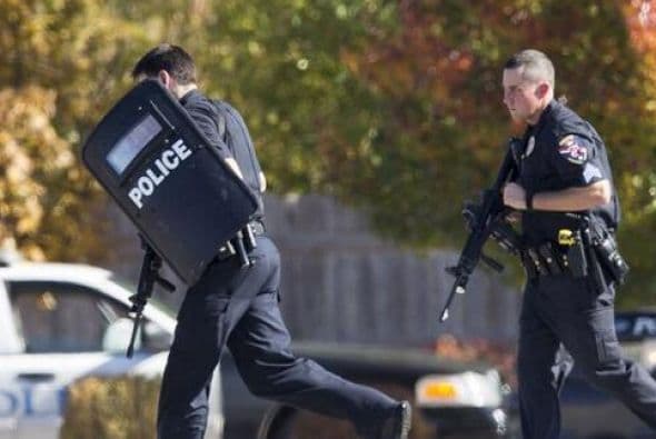 Los policías indicaron que hasta el momento no ha reportes de víctmas mortales. Foto tomada de Twitter.