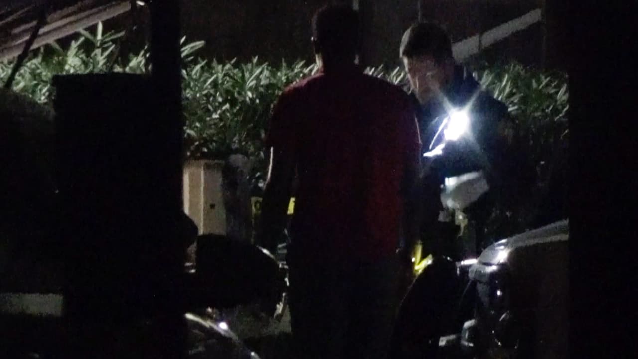 Los hijos de la mujer presenciaron los hechos y serán interrogados por las autoridades.