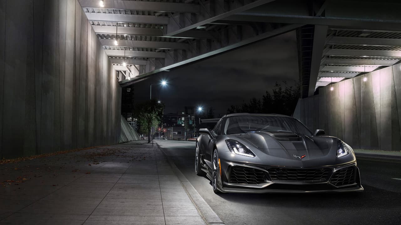 El auto saldrá a la venta en el 2018. Aun Chevy no ha publicado todas cifras oficiales, pero estimamos un precio inicial de entre $120,000 y $140,000 en EEUU.