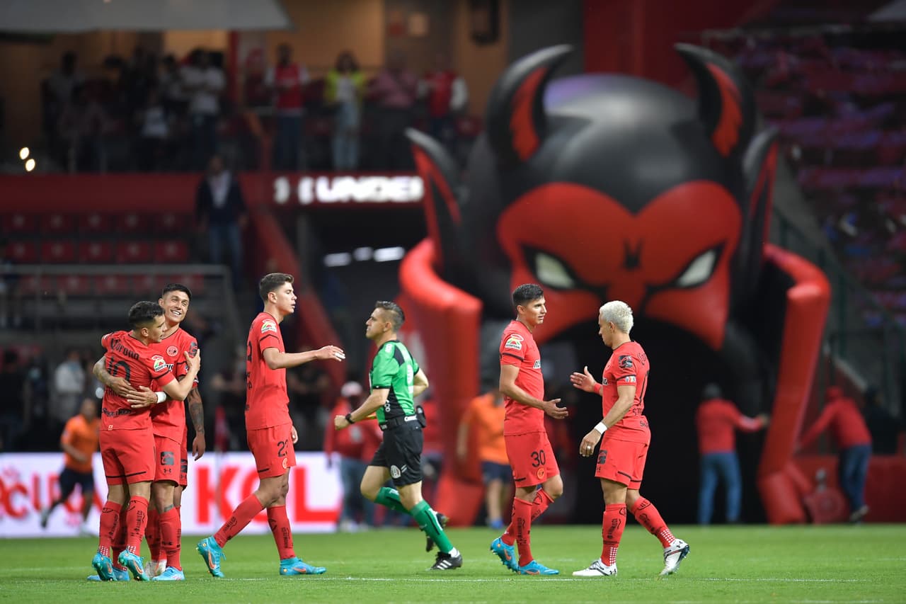 Toluca vino dos veces de atrás para rescatar el empate ante Rayados gracias a un doblete de Leo Fernández; Maxi Meza y Joel Campbell le habían dado la ventaja a los visitantes.