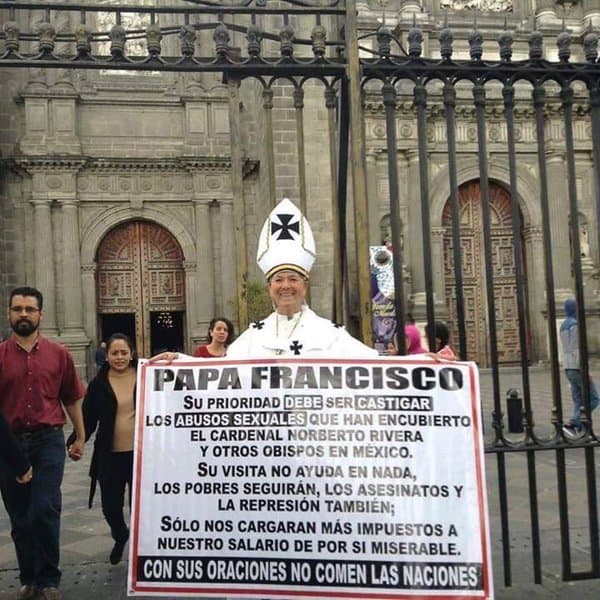 La otra “bienvenida” que le darán al papa, ni tan cordial ni tan solemne