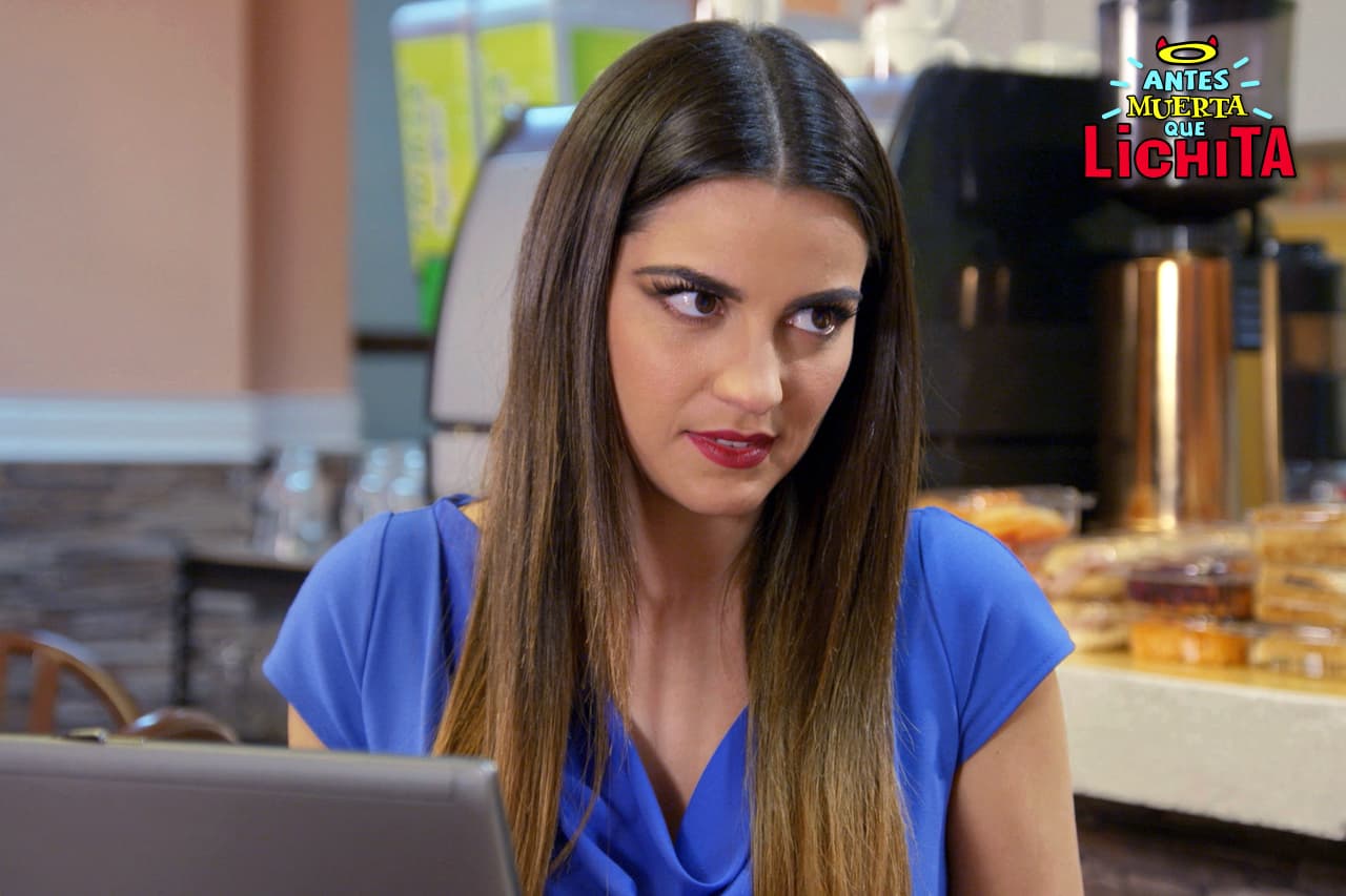 Alicia buscará a toda costa ser la próxima Directora General de Icónika.