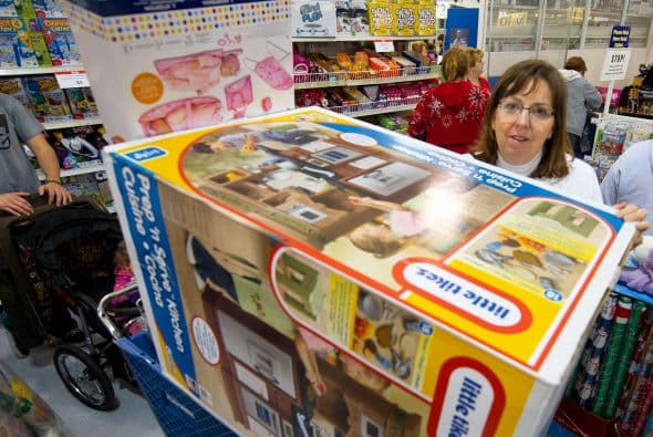 Como cada Viernes Negro las tiendas se llenaron de miles de personas con una sola intención: comprar a los mejores precios. Sin embargo, no todo fue color de rosa para los compradores ya que también hubo algunos accidentes violentos.