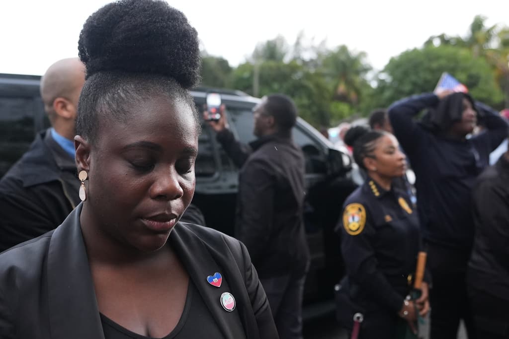 Comunidad haitiana de Miami recuerda a víctimas del terremoto de 2010 y a quienes perderán el TPS