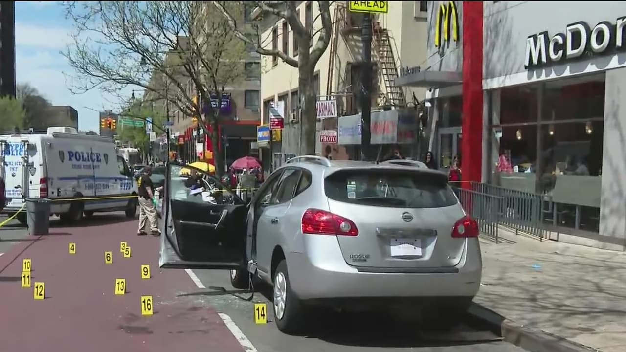 Un muerto y un herido tras un tiroteo afuera de un McDonalds en el Bronx