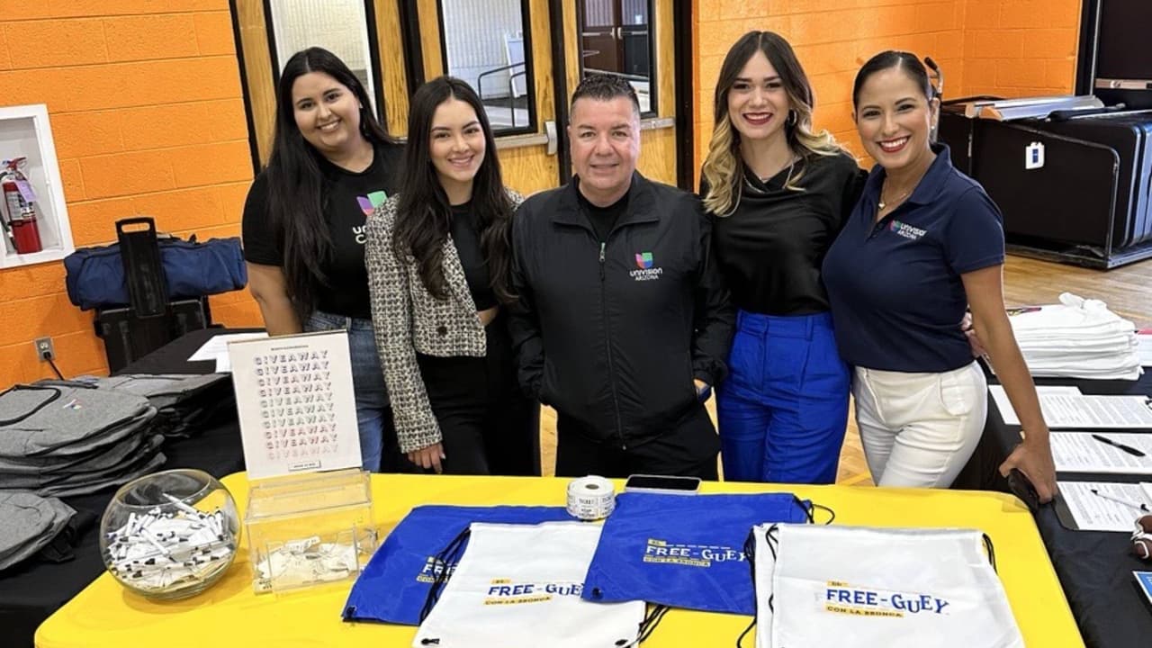 ¡Nuestra Feria de Salud y Bienestar Univision Arizona Contigo 2023 fue un gran éxito! Gracias a su apoyo cientos de familias recibieron muchos servicios de salud sin costo alguno.