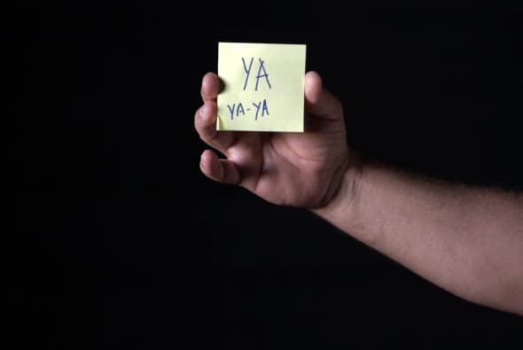 La hija de Ricardo Arambarri, reportero de Primer Impacto, dijo “ya” como su primera palabra. La niñera siempre le decía “ya deja de hacer esto”, “ya, no más” y la niña empezó a decir “ya” “ya” “ya” sin parar. Por eso su familia la apoda “yaya” hasta el día de hoy. (Fotografía de Laura Prieto).