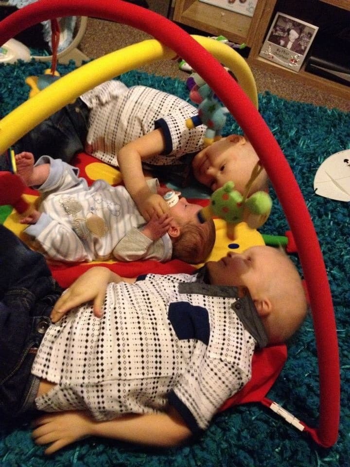 Cuando eran más pequeños, los doctores no creían que el par de hermanos vivirían durante mucho tiempo.