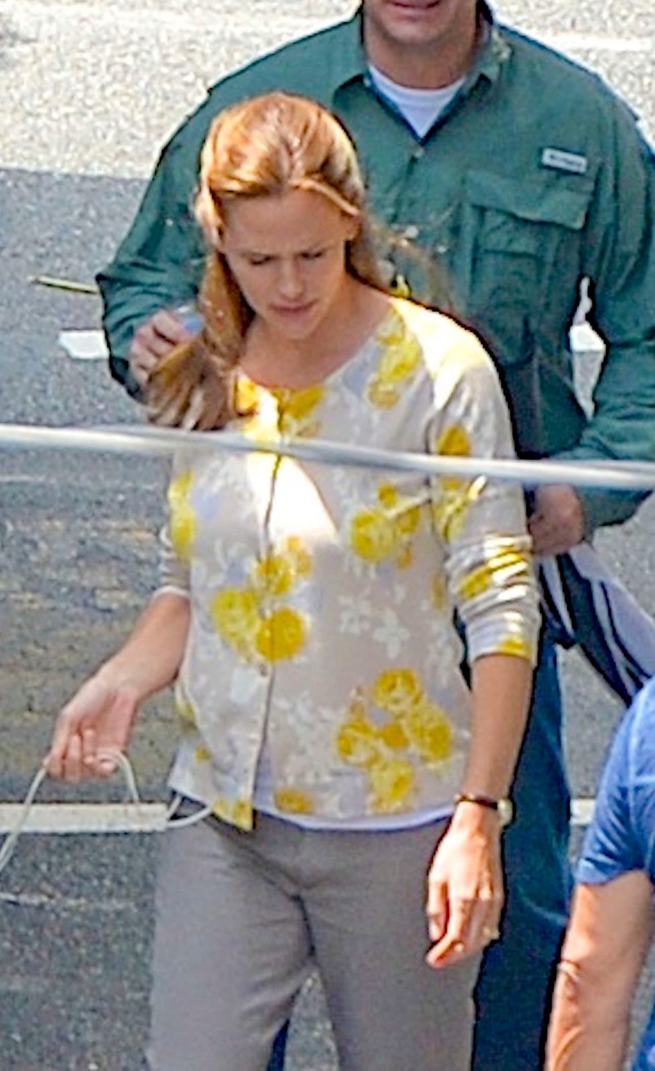 La estrella de cine se ve de lo más sonriente en el set de su nueva película 'Miracles From Heaven'.