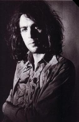 Roger Keith Barrett, Syd Barrett (Cambridge, 6 de enero de 1946 - Cambridge, 7 de julio de 2006).